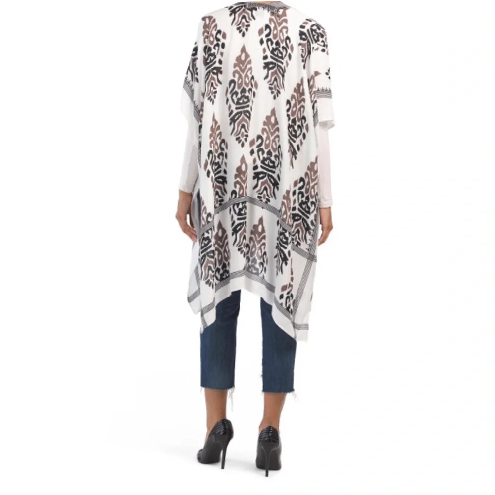 Steve Madden Black/White Damask Topper (NWT) (Size: OSFM) - Picture 12 of 12